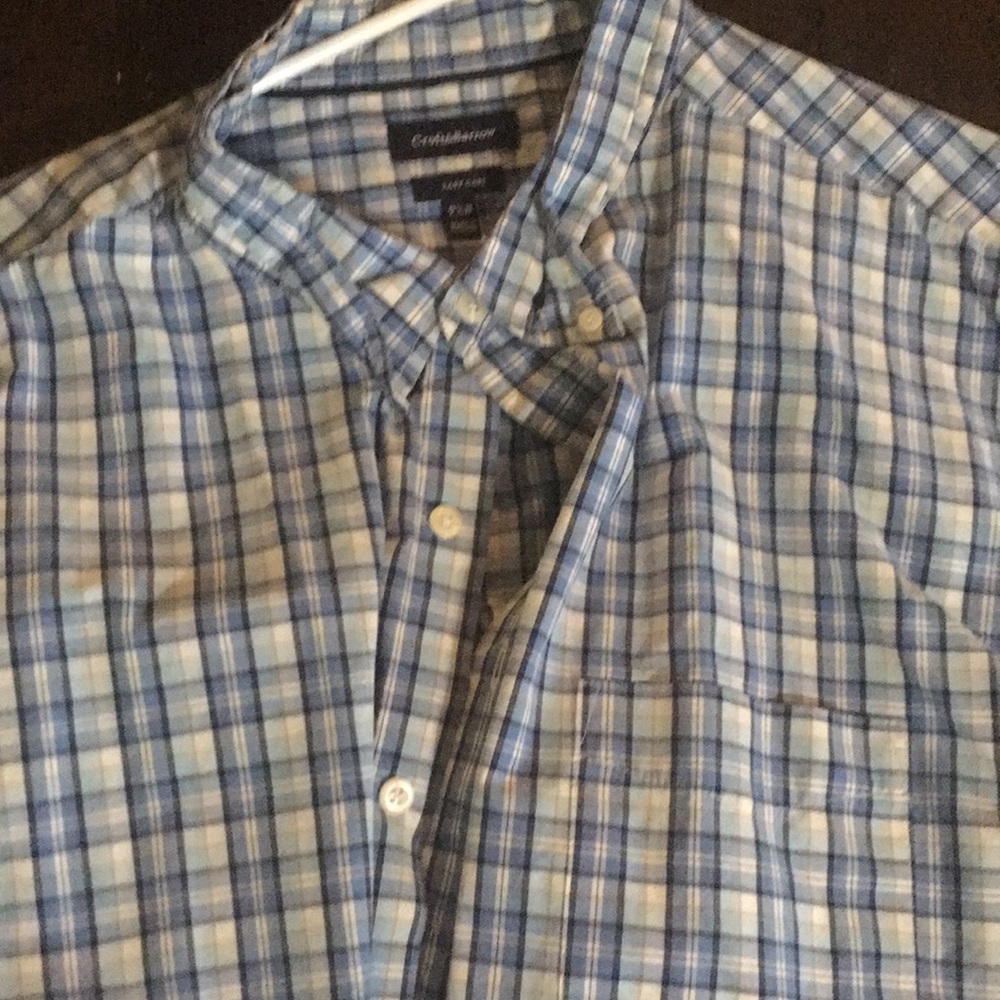 Croft and Barrow Button up short sleeve shirt